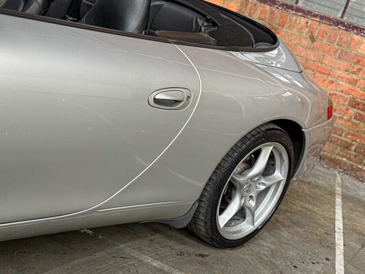 Porsche 911 Carrera Cabriolet 3.6 996 320pk 2003 Youngtimer -Handgeschakeld-
