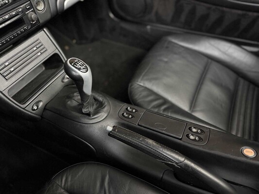 Porsche 911 Carrera Cabriolet 3.6 996 320pk 2003 Youngtimer -Handgeschakeld-