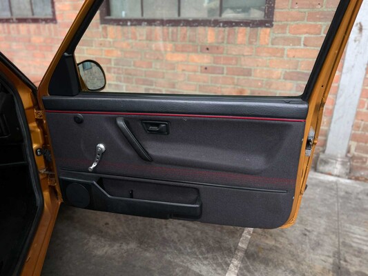 Volkswagen Golf MK2 GTI 2.0 8v 112pk 1987 (Origineel-NL), RX-32-GJ