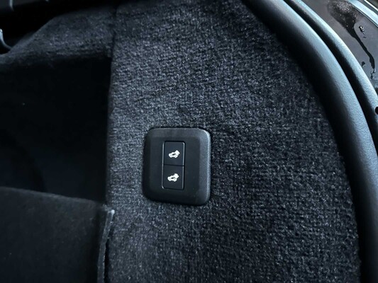 Land Rover Range Rover Sport P400e Limited Editon 300PK 2022 (Origineel-NL + 1e Eigenaar), N-694-VK