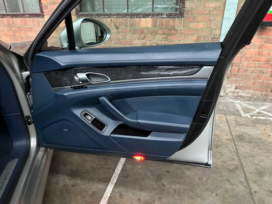 Porsche Panamera 3.6 V6 300pk 2011