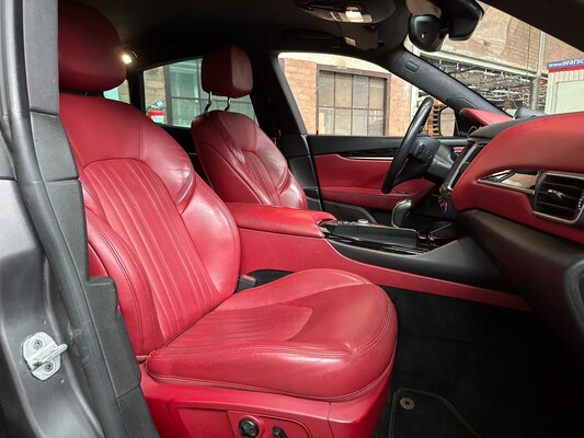 Maserati Levant 3.0 V6 349pk 2017