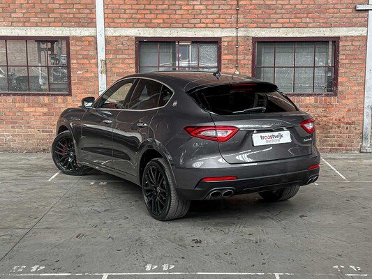 Maserati Levant 3.0 V6 349pk 2017