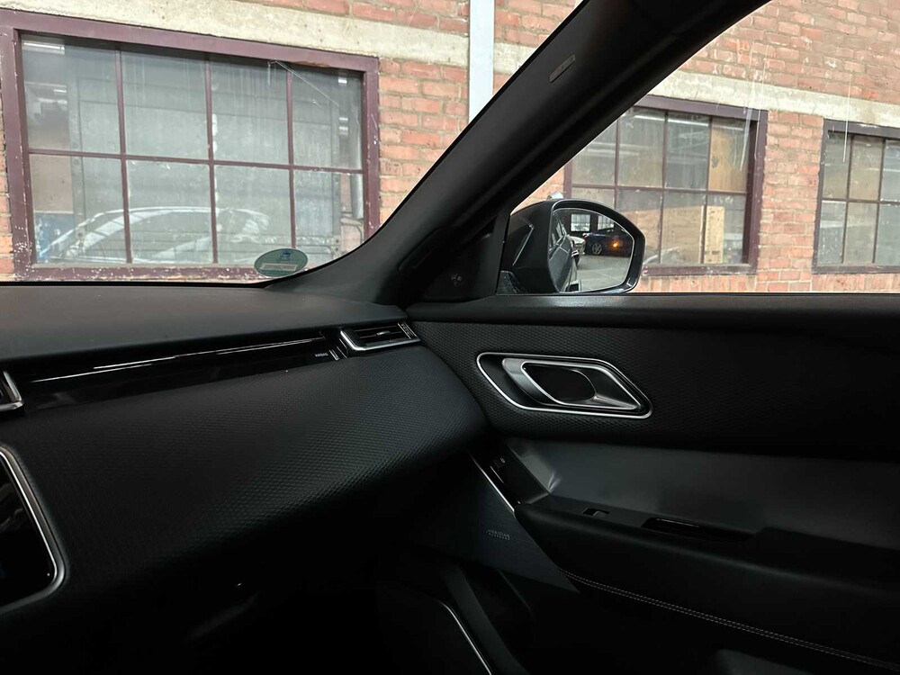 Land Rover Range Rover Velar 2.0 i4 AWD R-Dynamic SE 241hp 2017 (Original-NL), PX-296-F