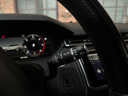 Land Rover Range Rover Velar 2.0 I4 AWD R-Dynamic SE 241pk 2017 (Origineel-NL), PX-296-F