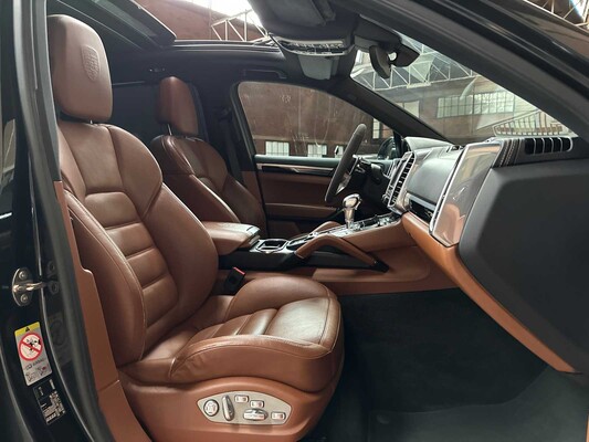 Porsche Cayenne S E-Hybrid 3.0 V6 416pk 2015, HB-194-D