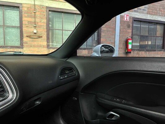 Dodge Challenger SXT PLUS 3.6 V6 305pk 2015