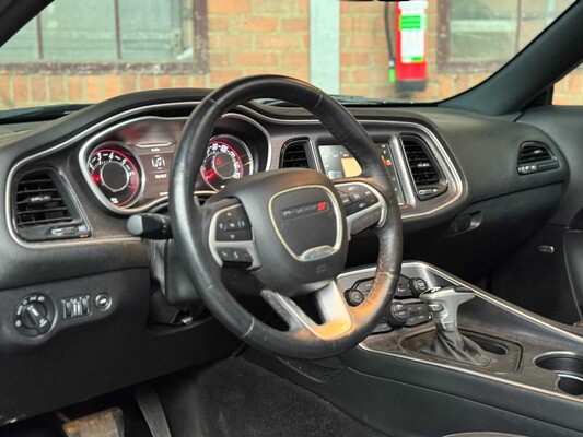 Dodge Challenger SXT PLUS 3.6 V6 305pk 2015