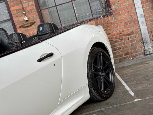 Maserati MC Stradale Gran Cabrio 4.7 V8 -MC Sportline- 460pk 2015 GranTurismo