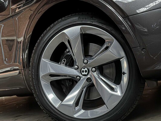 Bentley Bentayga 4.0 V8 First-Edition 550pk 2021