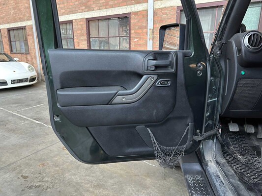 Jeep Wrangler Unlimited Sport 3.8 V6 199pk 2011