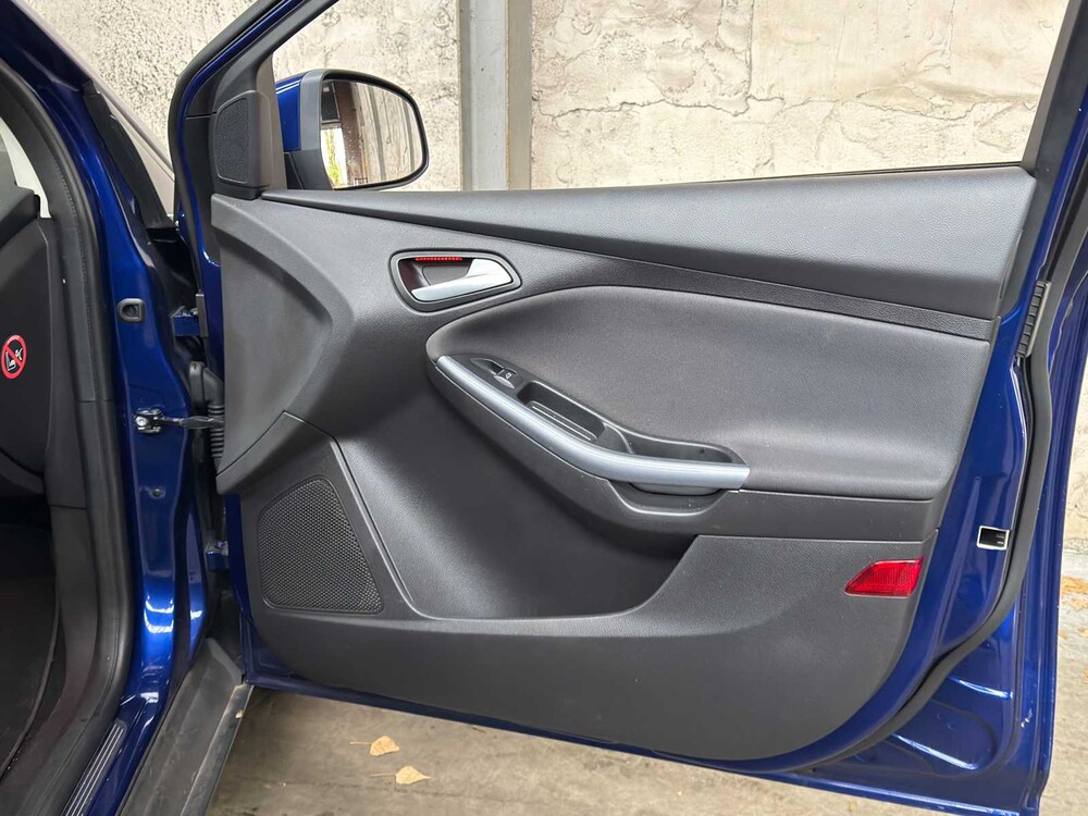 Ford Focus Kombi 1.0 EcoB. Nachtrag: Plus 125 PS 2014, 2-XLH-94