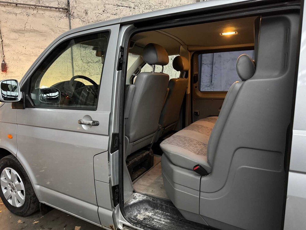 Volkswagen Transporter 2.5 TDI 300 131 PS 2005 Doppelkabine, 65-VXT-4
