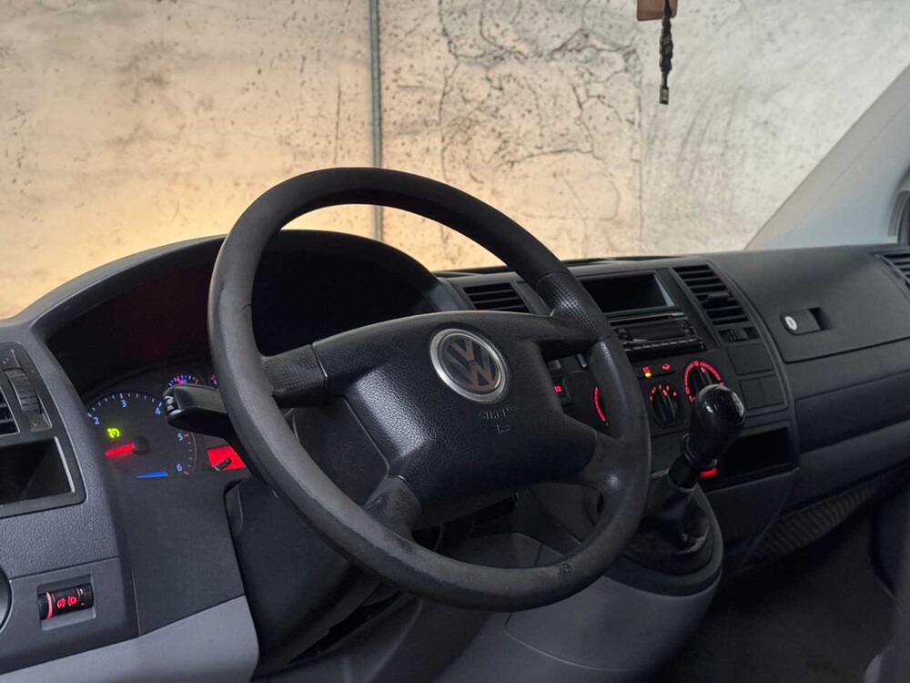 Volkswagen Transporter 2.5 TDI 300 131 PS 2005 Doppelkabine, 65-VXT-4