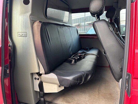 Volkswagen Transporter 2.5 TDI 300 131pk 2005, 65-VXT-4