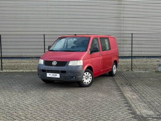 Volkswagen Transporter 2.5 TDI 300 131pk 2005, 65-VXT-4