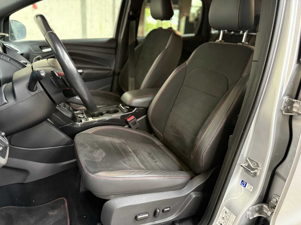 Ford Kuga 1.5 TDCi ST-Line 120 PS 2018, SJ-597-N