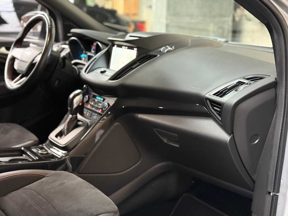 Ford Kuga 1.5 TDCi ST-Line 120 PS 2018, SJ-597-N