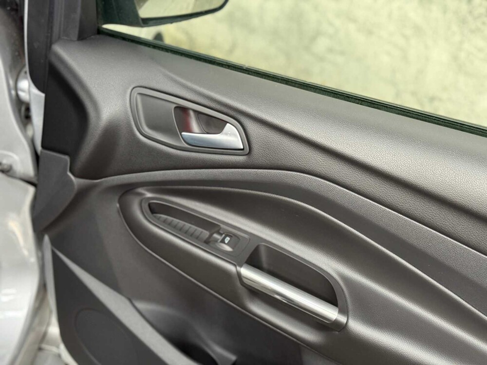 Ford Kuga 1.5 TDCi ST-Line 120 PS 2018, SJ-597-N