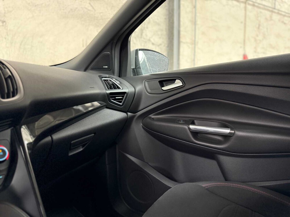 Ford Kuga 1.5 TDCi ST-Line 120 PS 2018, SJ-597-N