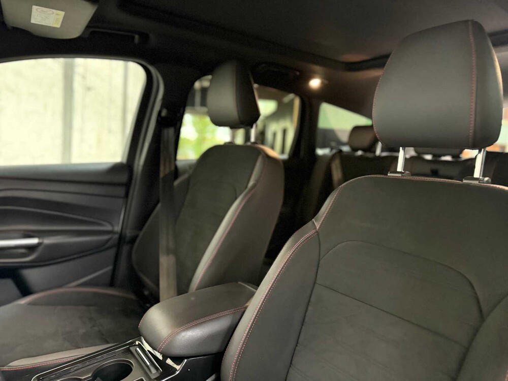 Ford Kuga 1.5 TDCi ST-Line 120 PS 2018, SJ-597-N