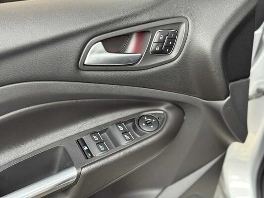 Ford Kuga 1.5 TDCi ST-Line 120pk 2018, SJ-597-N