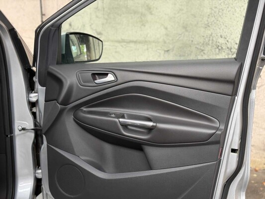 Ford Kuga 1.5 TDCi ST-Line 120pk 2018, SJ-597-N