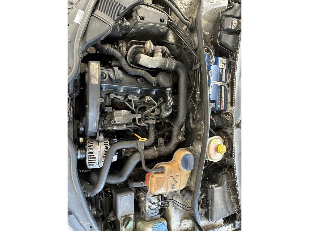 Volkswagen Passat 1,9 TDI Trendline 90 PS 2000, 06-FD-FF