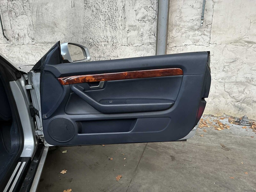 Audi A4 Cabriolet 3,0 V6 Exklusiv 220 PS 2003 -Automatik-, 38-LR-TT