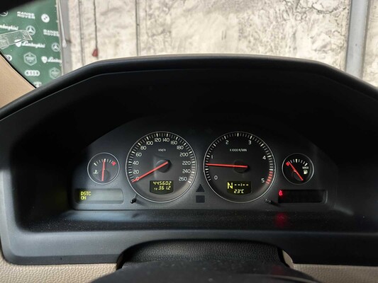 Volvo S60 2.4D Momentum 163 PS 2007, 07-XL-GT