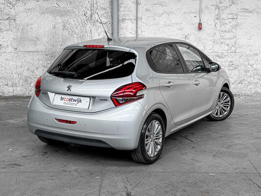 Peugeot 208 1.2 PureTech Allure 82 PS 2017, RL-064-L