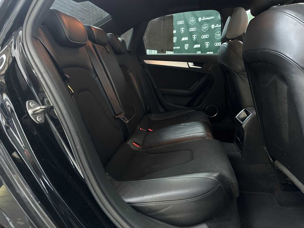 Audi A4 Limousine 2.0 TFSI quattro Pro Line S 211 PS 2010 (Org-NL), 77-LXF-2