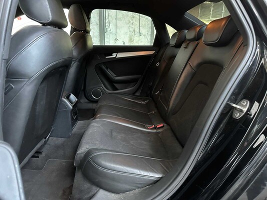 Audi A4 Limousine 2.0 TFSI quattro Pro Line S 211 PS 2010 (Org-NL), 77-LXF-2