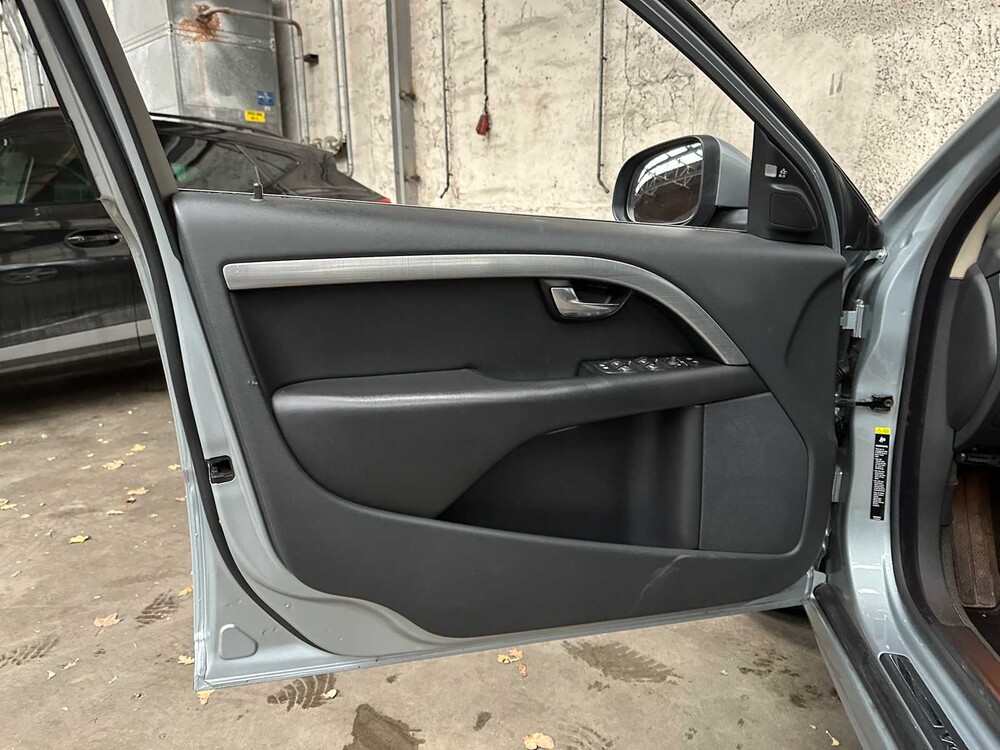 Volvo V70 3,0 T6 Allradantrieb Summum 286 PS 2008, JNJ-06-P