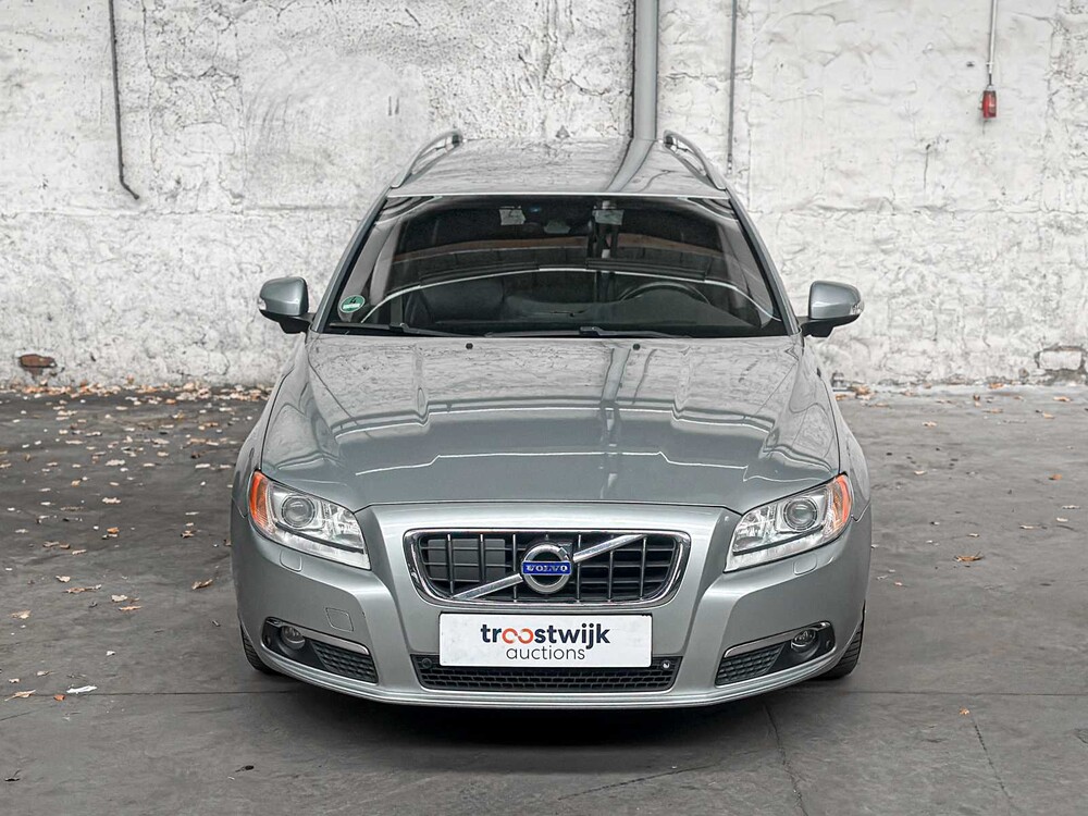 Volvo V70 3,0 T6 Allradantrieb Summum 286 PS 2008, JNJ-06-P
