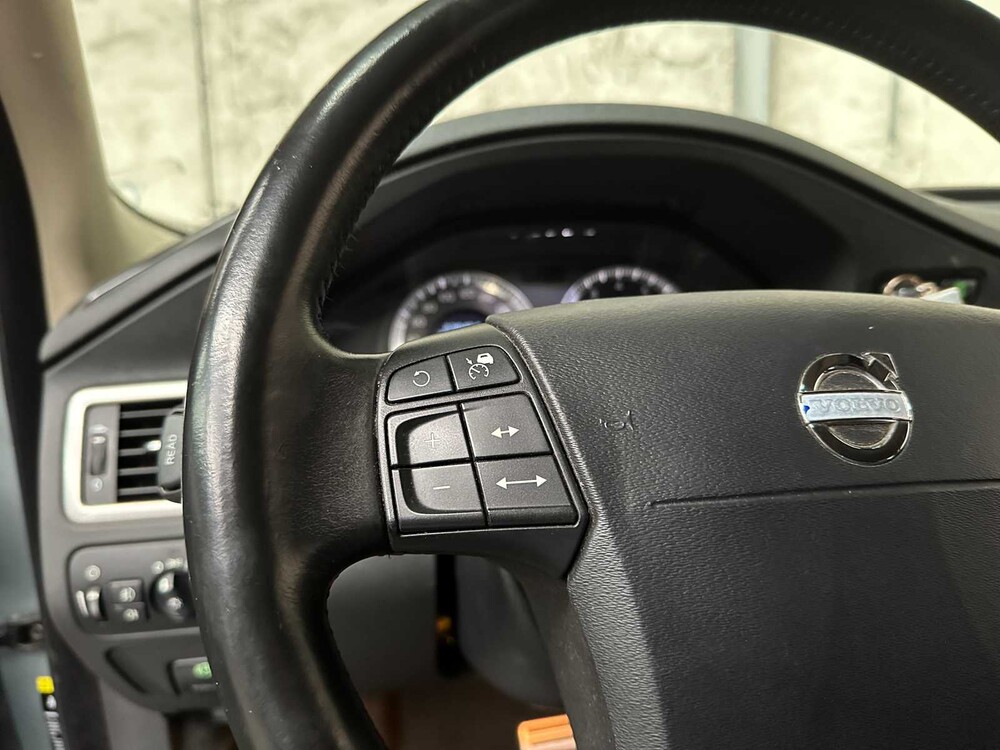 Volvo V70 3,0 T6 Allradantrieb Summum 286 PS 2008, JNJ-06-P