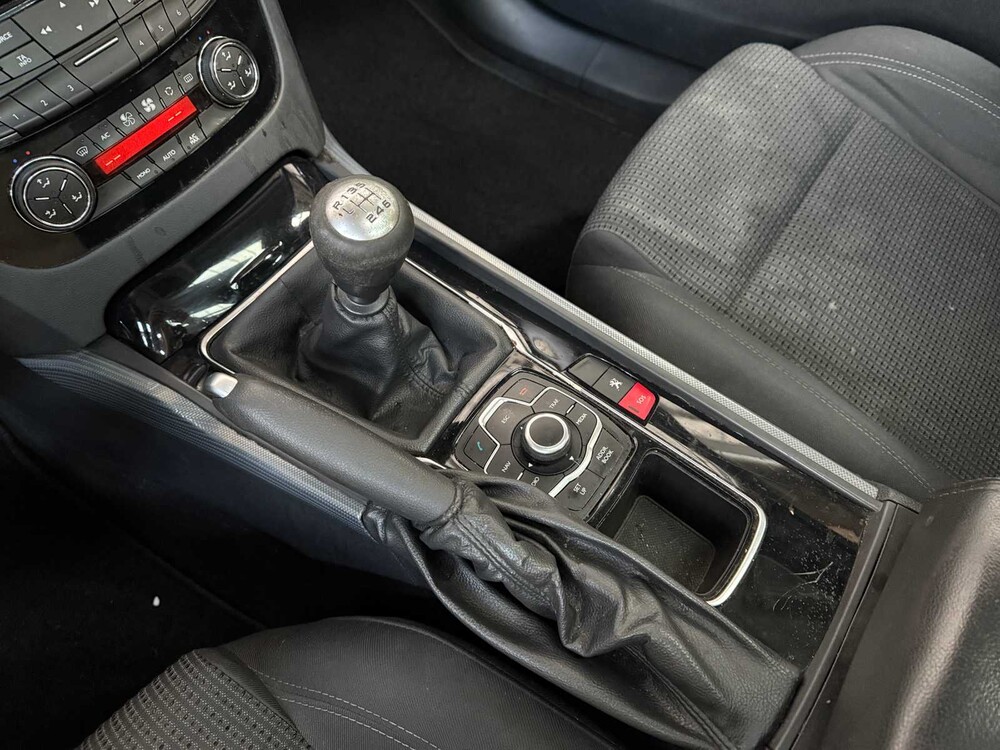 Peugeot 508 SW 1,6 THP Blue L. Exe. 157 PS 2012, 33-TDJ-1