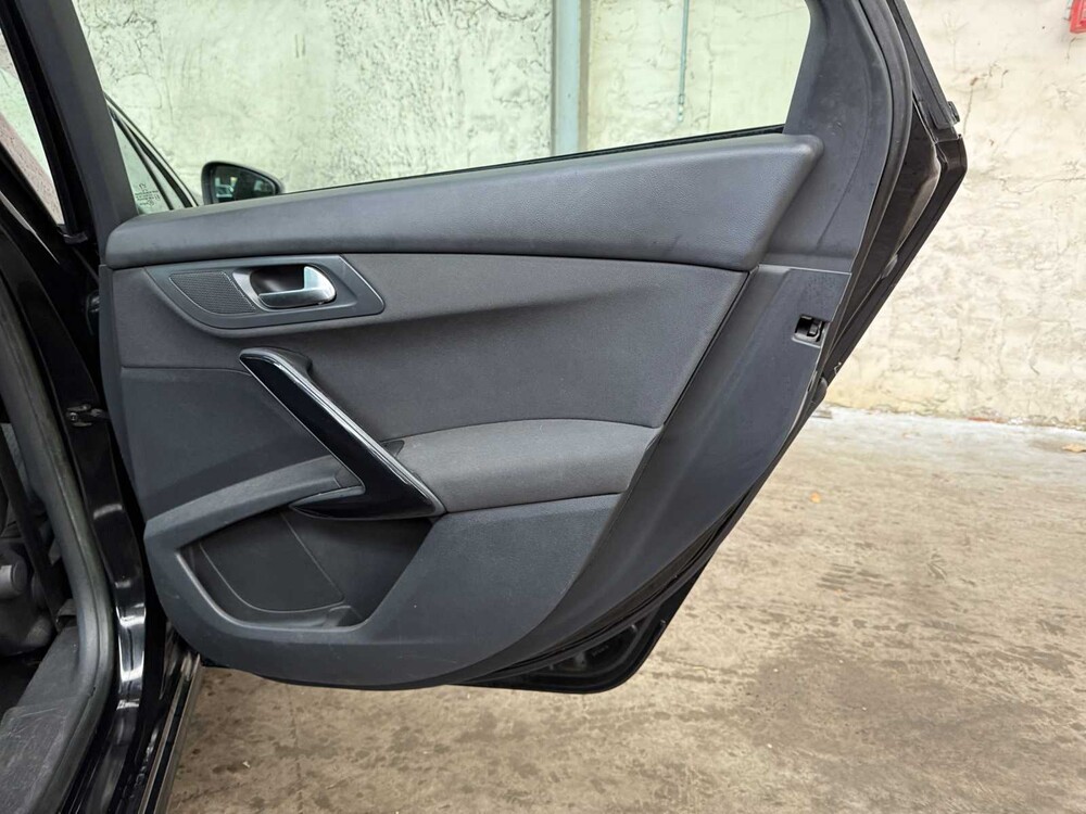 Peugeot 508 SW 1,6 THP Blue L. Exe. 157 PS 2012, 33-TDJ-1