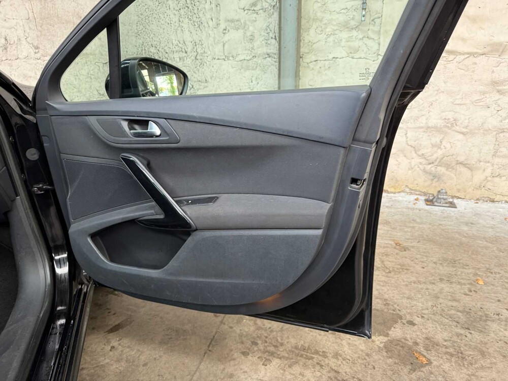 Peugeot 508 SW 1,6 THP Blue L. Exe. 157 PS 2012, 33-TDJ-1