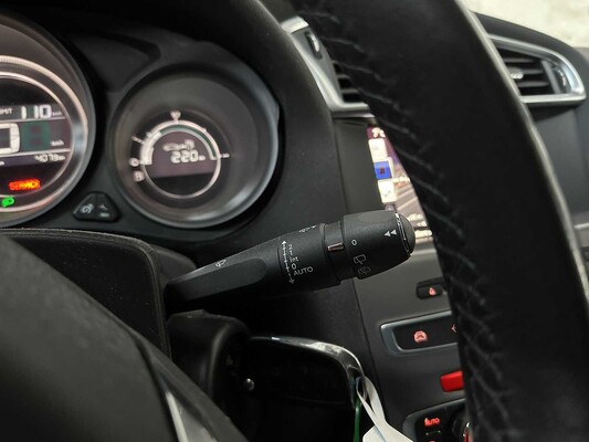 Citroen C4 1.2 PureT.Feel Coll. 110pk 2016, RK-602-V