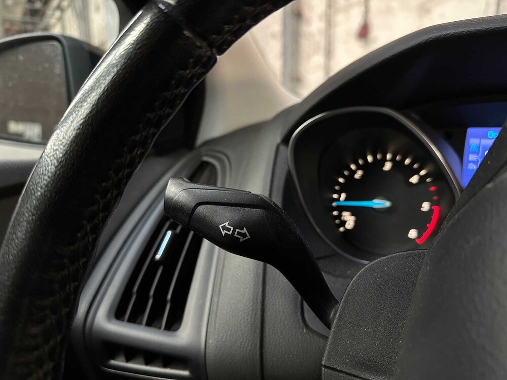 Ford Focus Wagon 1.6 tdci 105hp 2012, 56-ZFS-9