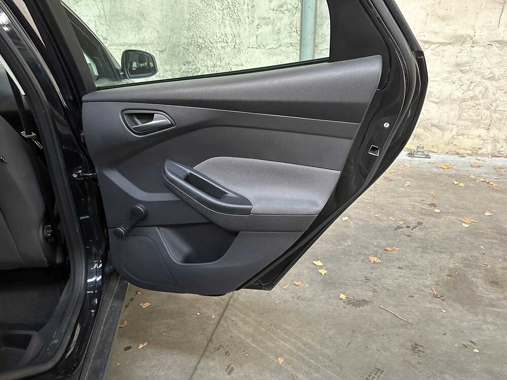 Ford Focus Wagon 1.6 tdci 105hp 2012, 56-ZFS-9