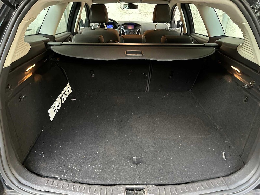 Ford Focus Wagon 1.6 tdci 105hp 2012, 56-ZFS-9