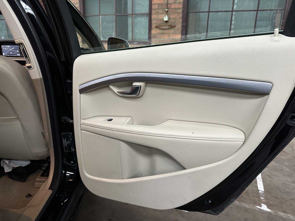 Volvo V70 1.6 T4 Lim. Edition 179HP 20011, 42-RRK-6