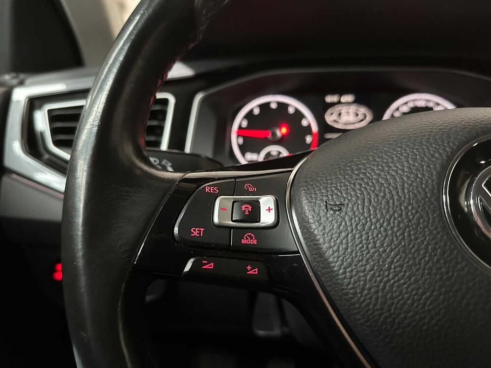 Volkswagen Polo 1.0 TSI Highline 95HP 2018, RZ-845-R