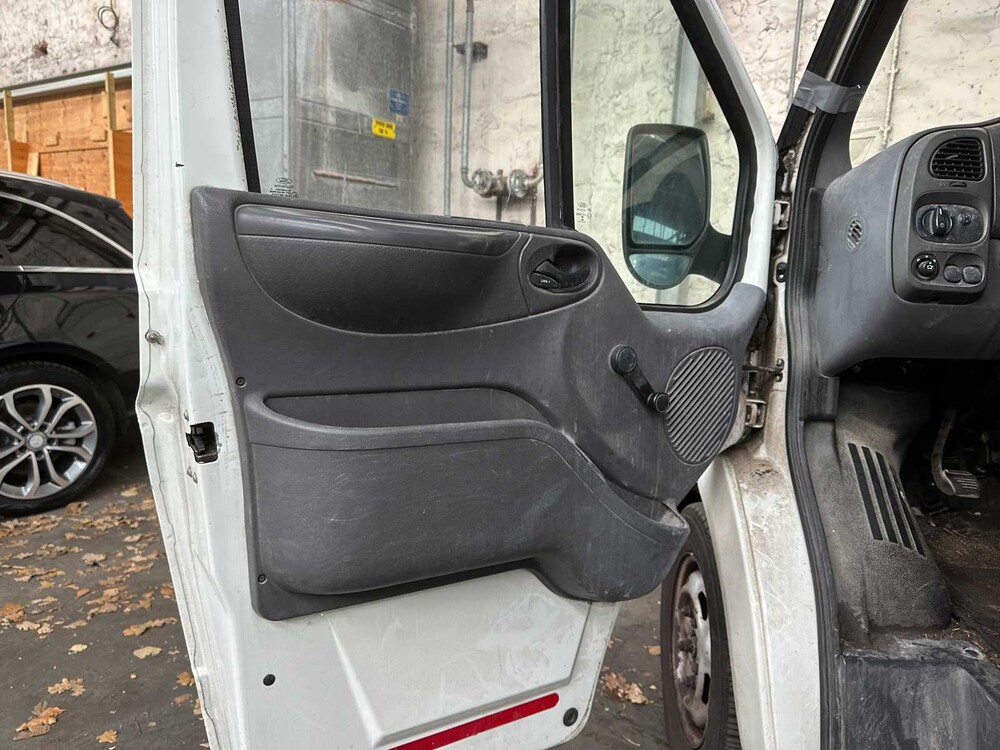 Ford Transit 260S 2.0TDdi 86PS 2003, 33-BK-DB