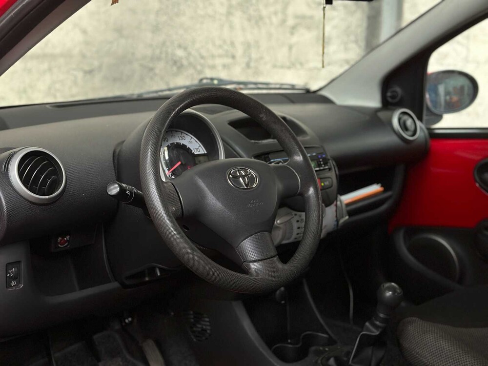 Toyota Aygo 1.0 VVT-i Access 28HP 2013, KT-612-X
