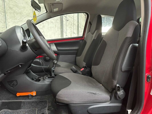 Toyota Aygo 1.0 VVT-i Access 28HP 2013, KT-612-X