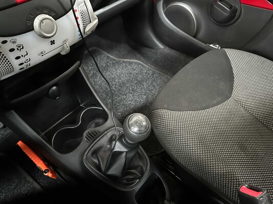 Toyota Aygo 1.0 VVT-i Access 28HP 2013, KT-612-X