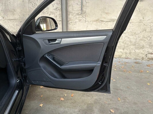 Audi A4 B8 Avant 1.8 TFSI Pro Line Business 160hp 2008, 61-GNZ-7